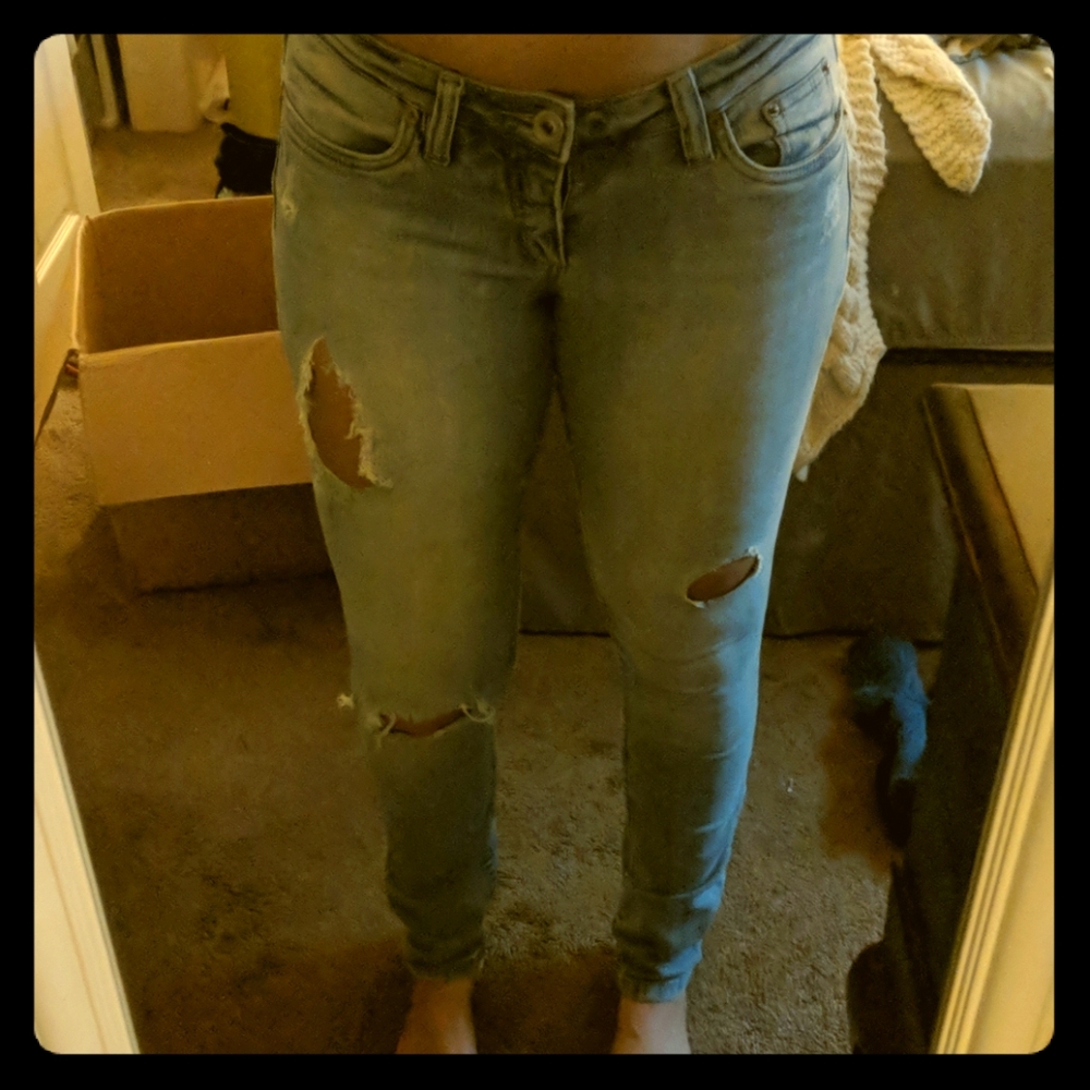 Ripped Skinny Jeans